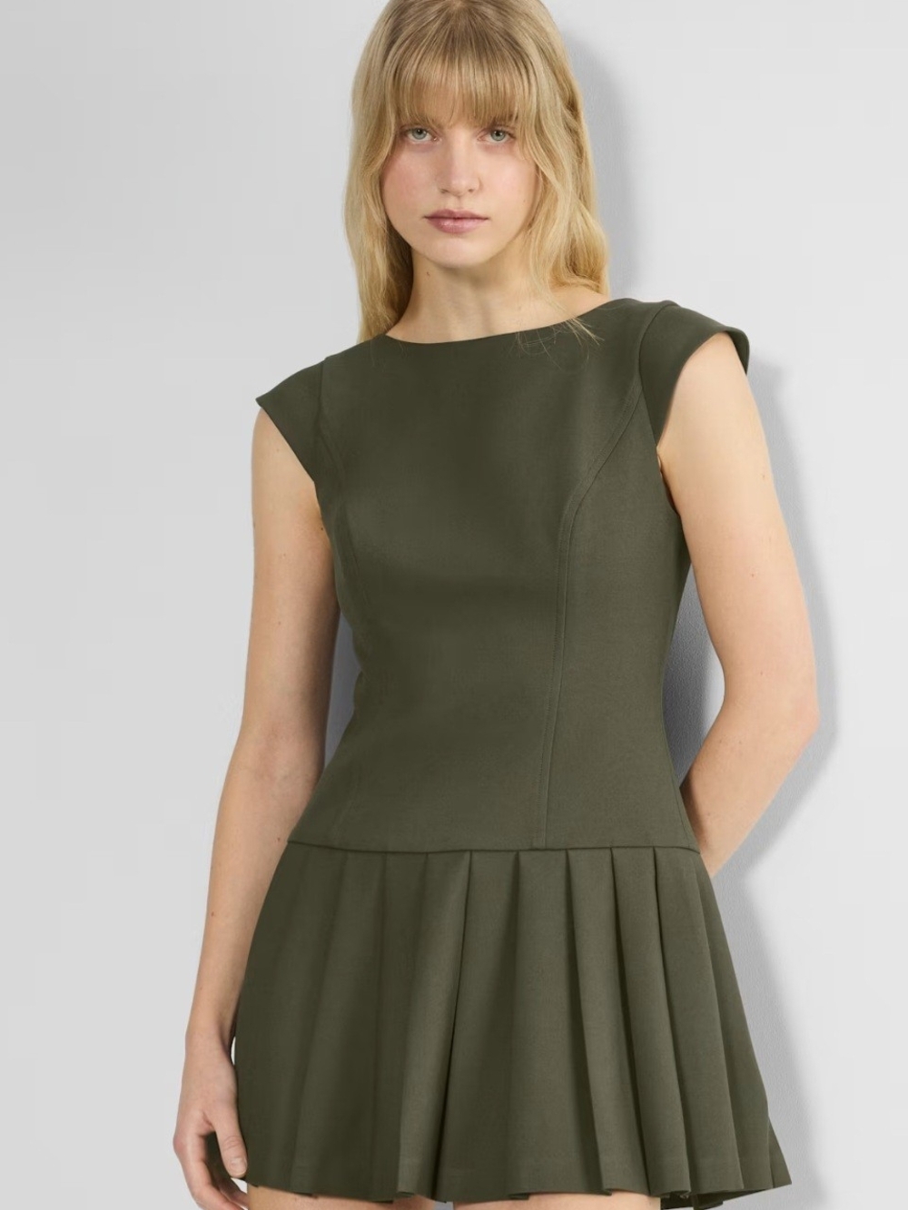 ARITZIA SUNDAY BEST PALETTE PLEATED MINI DRESS DARK OLIVE NWT SIZE 12